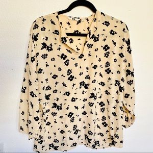 Uniqlo Cream Blouse with Floral Pattern (like NEW)